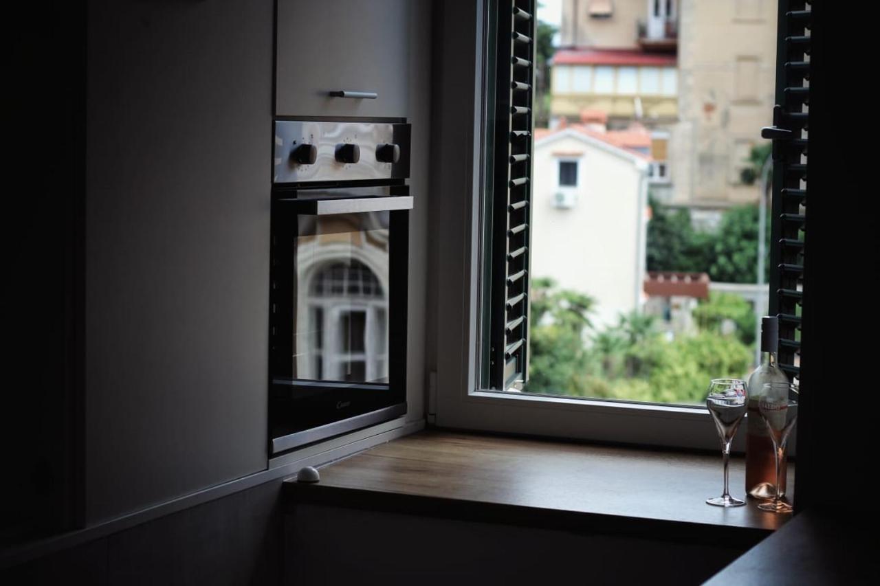 Apartment Andreja, Opatija city center Buitenkant foto