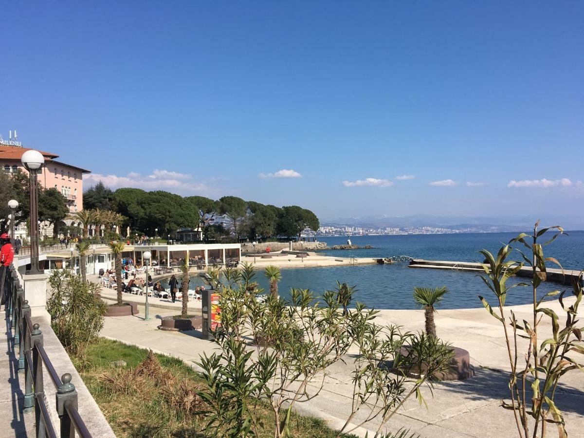 Apartment Andreja, Opatija city center Buitenkant foto