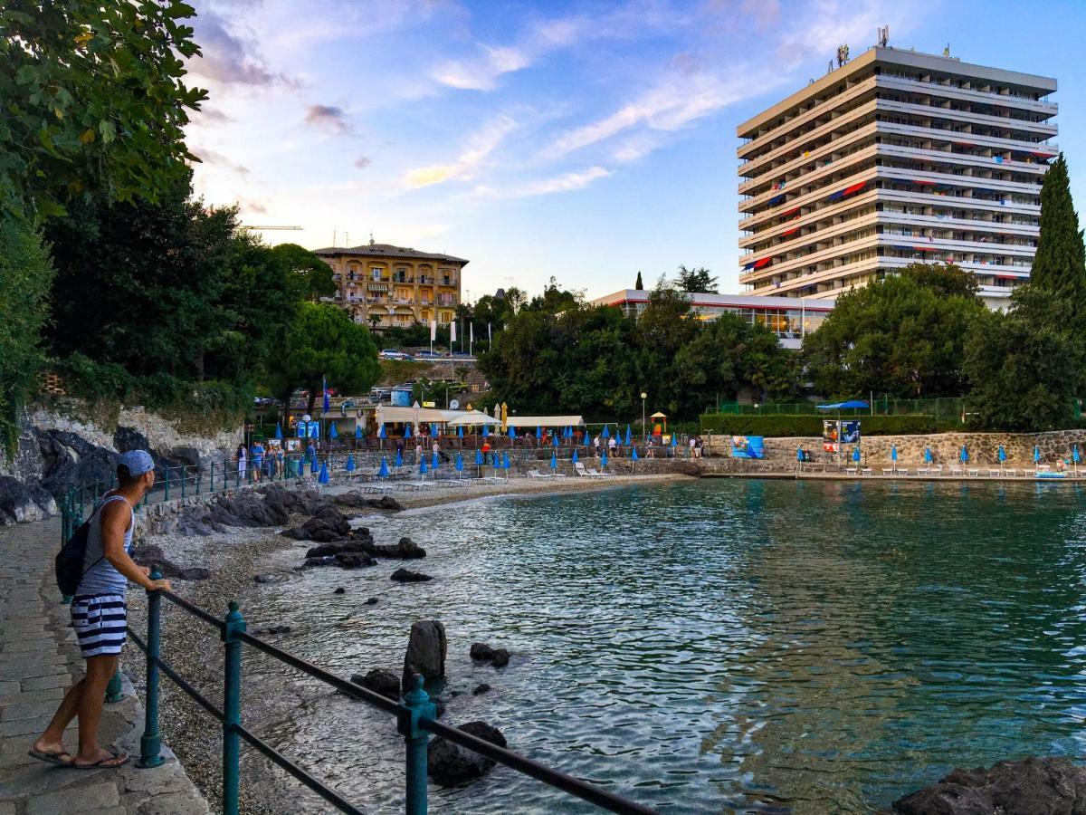 Apartment Andreja, Opatija city center Buitenkant foto
